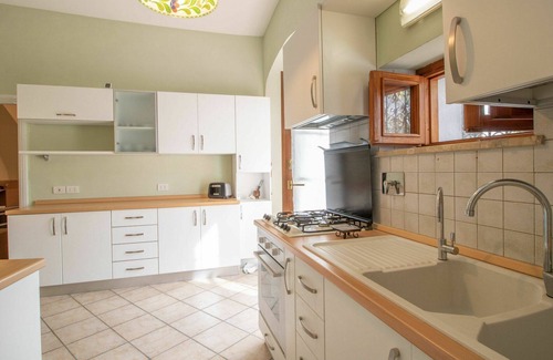 Fabrica di Roma Apartment | Beautiful apartment for 4 guests with WIFI, TV and parking