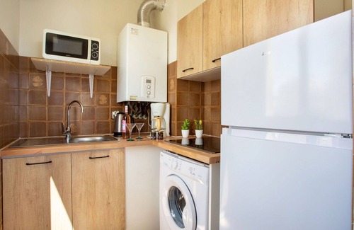 Nice Apartment | Beautiful apartment for 4 people with WIFI, TV, terrace, pets allowed and parking