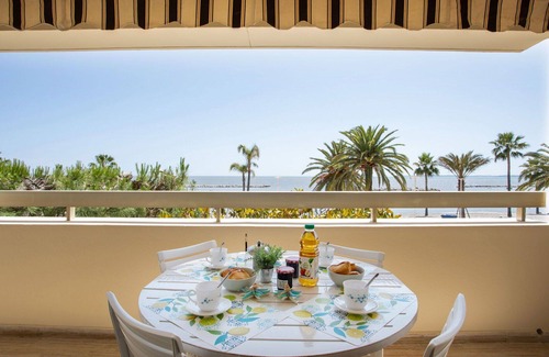 Nice Apartment | Beautiful apartment for 4 people with WIFI, TV, terrace, pets allowed and parking