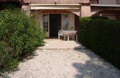 La Croix-Valmer Apartment | Beautiful apartment in Gigaro in a condominium with swimming pool and tennis courts