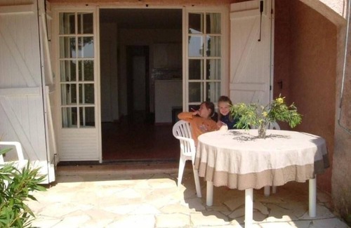 La Croix-Valmer Apartment | Beautiful apartment in Gigaro in a condominium with swimming pool and tennis courts