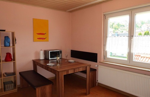 Nentershausen Apartment | Beautiful apartment for 6 guests with WIFI, TV, terrace, pets allowed and parking