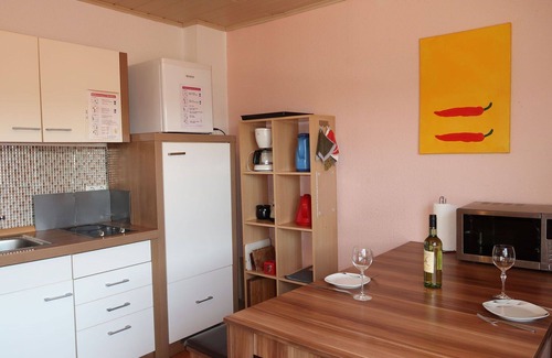 Nentershausen Apartment | Beautiful apartment for 6 guests with WIFI, TV, terrace, pets allowed and parking