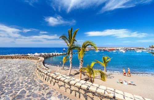 Playa San Juan Apartment | Beautiful Apartment by the Sea in Playa San Juan