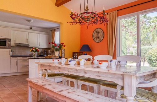 Nans-les-Pins Apartment | Beautiful apartment for 8 people with WIFI, private pool, TV, terrace and parking