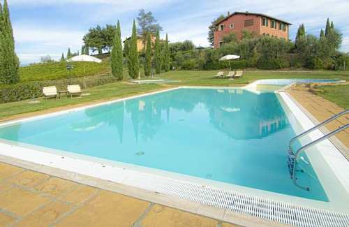 Stabbia Apartment | Beautiful apartment for 4 guests with pool, WIFI, TV, patio, panoramic view and parking