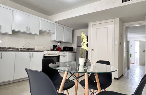 Juarez Municipality House | Beautiful apartment near the American consulate