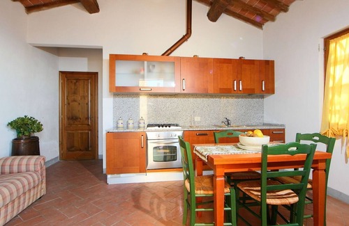 Fornello Villa | Beautiful apartment in villa for 2 guests with A/C, WIFI, pool, TV and parking