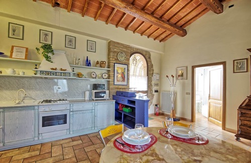 San Gimignano Apartment | Beautiful apartment for 2 guests with A/C, WIFI, pool, TV and panoramic view