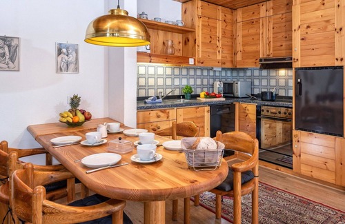 Lenzerheide Apartment | Beautiful apartment for 4 guests with TV and balcony