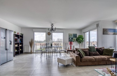 La Tremblade Apartment | Beautiful apartment in La Tremblade