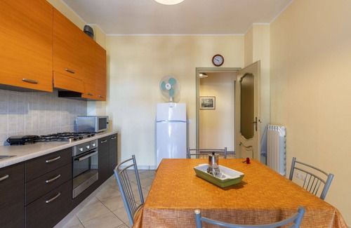 Riva Ligure Apartment | Beautiful apartment for 6 people with A/C, WIFI, TV, balcony and pets allowed