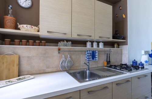 Ventimiglia Apartment | Beautiful apartment for 4 guests with WIFI, pool, TV, terrace, panoramic view and parking