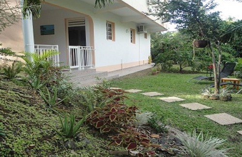 Bas Vent Apartment | beautiful apartment 2 minutes from the beach at the Pearl, Deshaies