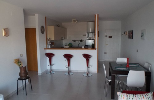 Llanca Apartment | BEAUTIFUL APARTMENT ANY COMFORT, VIEWS OF THE SEA AND MOUNTAIN, POOL