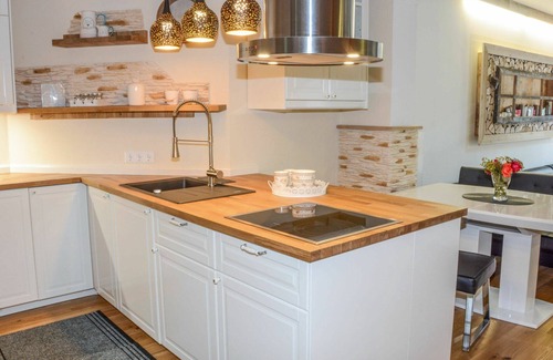 Niedergallmig Apartment | Beautiful apartment for 4 people with WIFI, TV and parking