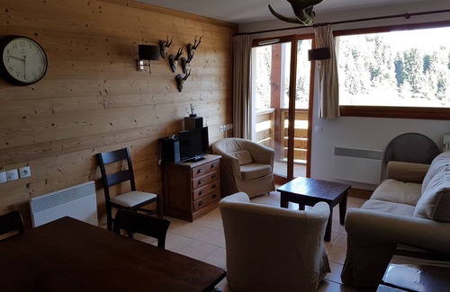 Les Esserts Apartment | Beautiful apartment at the foot of the slopes, resort center