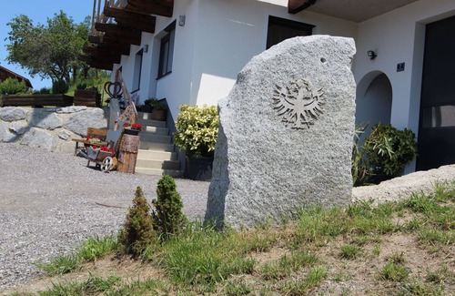 Distelberg Apartment | Beautiful apartment for 6 people with WIFI, TV, patio, panoramic view and parking