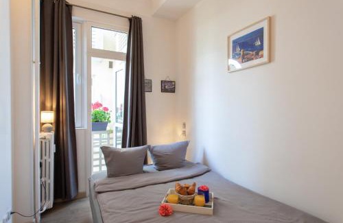 Gambetta Apartment | BEAUTIFUL apartment , beach 3 min walk , free parking, near Negresco