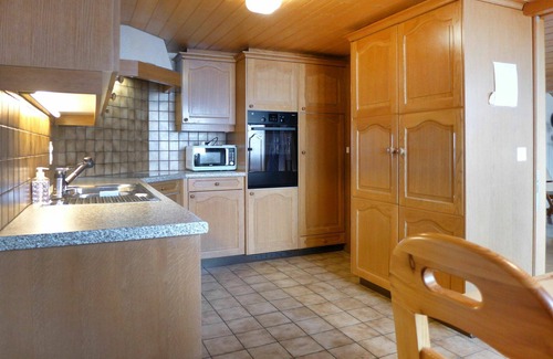 Beatenberg Apartment | Beautiful apartment for 6 people with WIFI, TV, balcony, pets allowed, panoramic view and parking