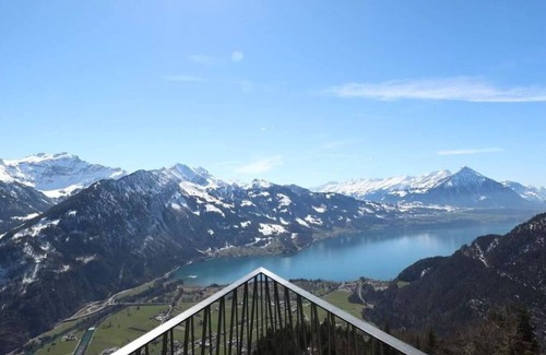 Sundlauenen Apartment | Beautiful apartment for 6 guests with WIFI, TV and balcony