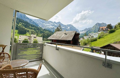 Engelberg Apartment | Beautiful apartment for 5 people with WIFI, TV and balcony