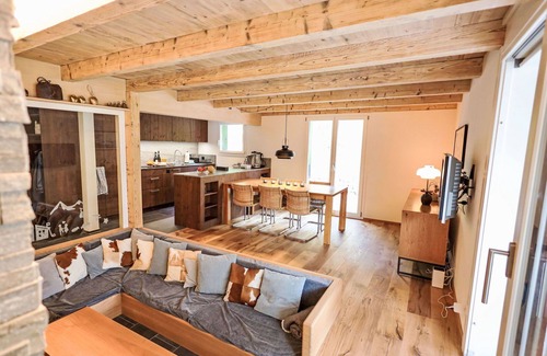 Grindelwald Apartment | Beautiful apartment for 6 people with WIFI, TV, terrace, pets allowed and parking