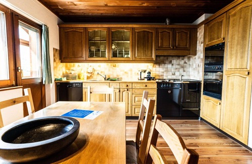 Riederalp Apartment | Beautiful apartment for 8 people with WIFI, TV, balcony and pets allowed