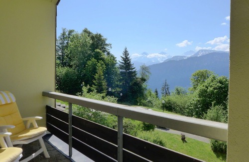 Beatenberg Apartment | Beautiful apartment for 6 people with pool, WIFI, TV, terrace, pets allowed and parking