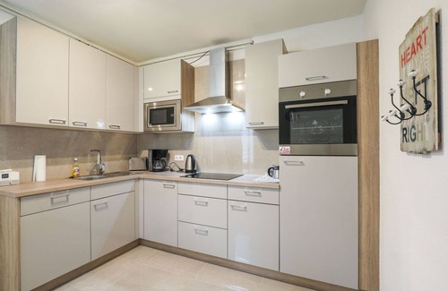 Oberndorf Apartment | Beautiful apartment for 2 guests with WIFI, TV, terrace and parking