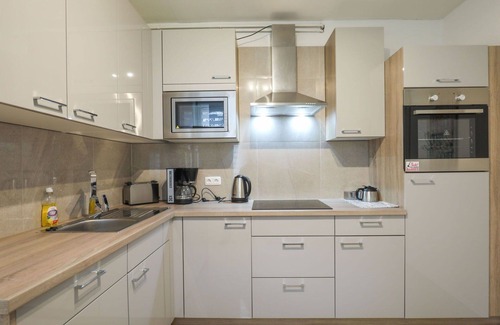 Oberndorf Apartment | Beautiful apartment for 2 guests with WIFI, TV, terrace and parking