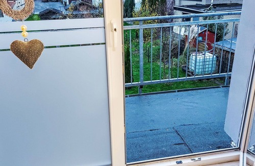 Steinheim Apartment | Beautiful apartment for 2 people with WIFI, TV, balcony and parking
