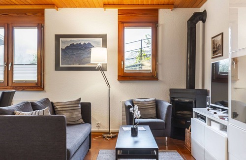 Champery Apartment | Beautiful apartment for 4 people with WIFI, TV, balcony, panoramic view and parking