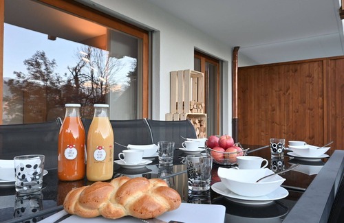 Ovronnaz Apartment | Beautiful apartment for 4 people with WIFI, TV, terrace and parking