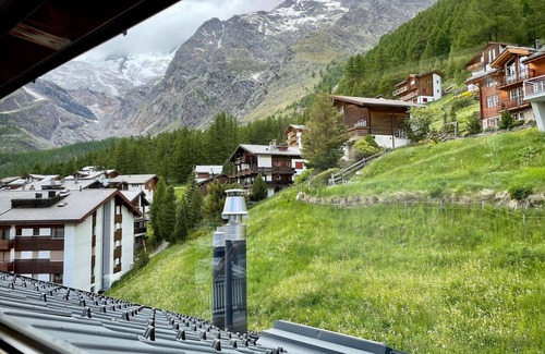 Saas-Fee Apartment | Beautiful apartment for 7 guests with WIFI, TV and balcony