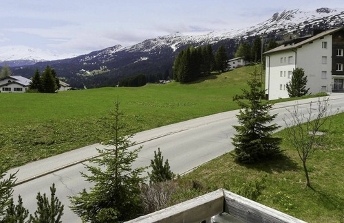 Valbella Apartment | Beautiful apartment for 4 people with WIFI, TV, balcony, pets allowed, panoramic view and parking