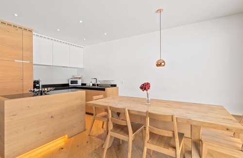 Valbella Apartment | Beautiful apartment for 6 people with WIFI, TV and balcony