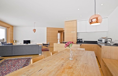 Valbella Apartment | Beautiful apartment for 6 people with WIFI, TV and balcony