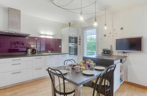 Quiberon Apartment | Beautiful apartment for 4 people with WIFI, TV, balcony and parking