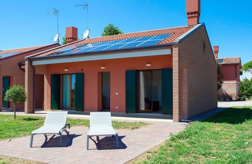 Cavallino-Treporti Apartment | Beautiful apartment for 4 people with WIFI, A/C, TV, patio and parking