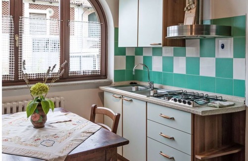 La Morra Apartment | Beautiful apartment for 2 guests with pool, WIFI, TV, patio, pets allowed and parking
