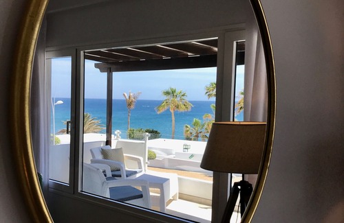 Puerto del Carmen Apartment | Beautiful apartment facing the sea with Wifi and AC