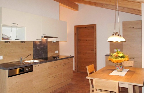 Fendels Apartment | Beautiful apartment for 4 guests with WIFI, TV and balcony