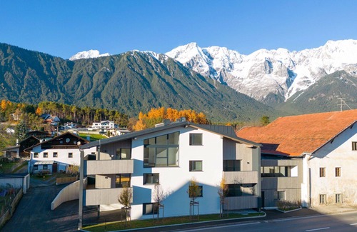 Fronhausen Apartment | Beautiful apartment for 6 people with WIFI, TV, patio and parking