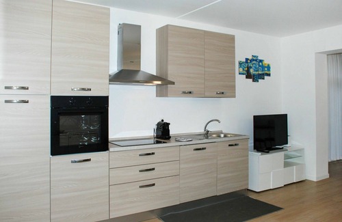 Bigogno Apartment | Beautiful apartment for 4 people with WIFI, pool, A/C, TV, panoramic view and parking