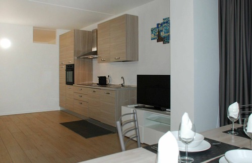 Bigogno Apartment | Beautiful apartment for 4 people with WIFI, pool, A/C, TV, panoramic view and parking
