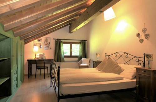 Surlej Apartment | Beautiful apartment for 4 people with WIFI, TV, balcony, pets allowed, panoramic view and parking