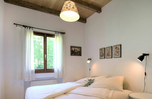 Surlej Apartment | Beautiful apartment for 4 people with WIFI, TV, balcony, pets allowed, panoramic view and parking