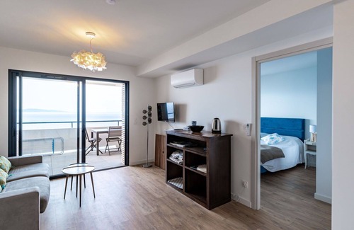Cargese Apartment | Beautiful apartment for 4 people with A/C, WIFI and patio