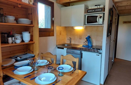 Demi-Quartier Apartment | Beautiful apartment for 4 people with TV, balcony and parking